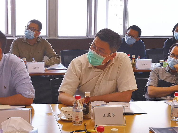 工信部调研j9九游会官方网站技术.jpg
